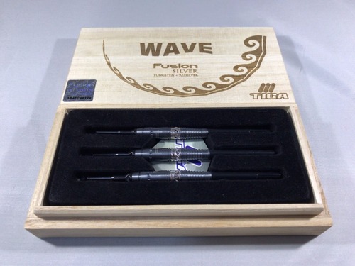 ザ*ー様 TIGA WAVE Fusion SILVER ダーツセット レビュー】TIGA 『Fusion Silver WAVE 2BA』を投げてみた